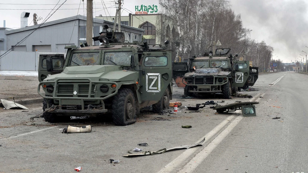 موسكو تترك جثث المئات من جنودها بمدينة شرق أوكرانيا وترفض استعادتها