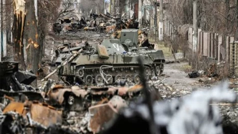 صحيفة بريطانية: مقبرة دبابات تكذّب ادعاءات موسكو وتكشف حجم خسائرها الحقيقية بأوكرانيا