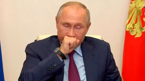 إحداها وجه متورم .. 3 علامات على إصابة بوتين بمرض خطير وصحيفة تكشف ما حاول إخفاءه (فيديو)