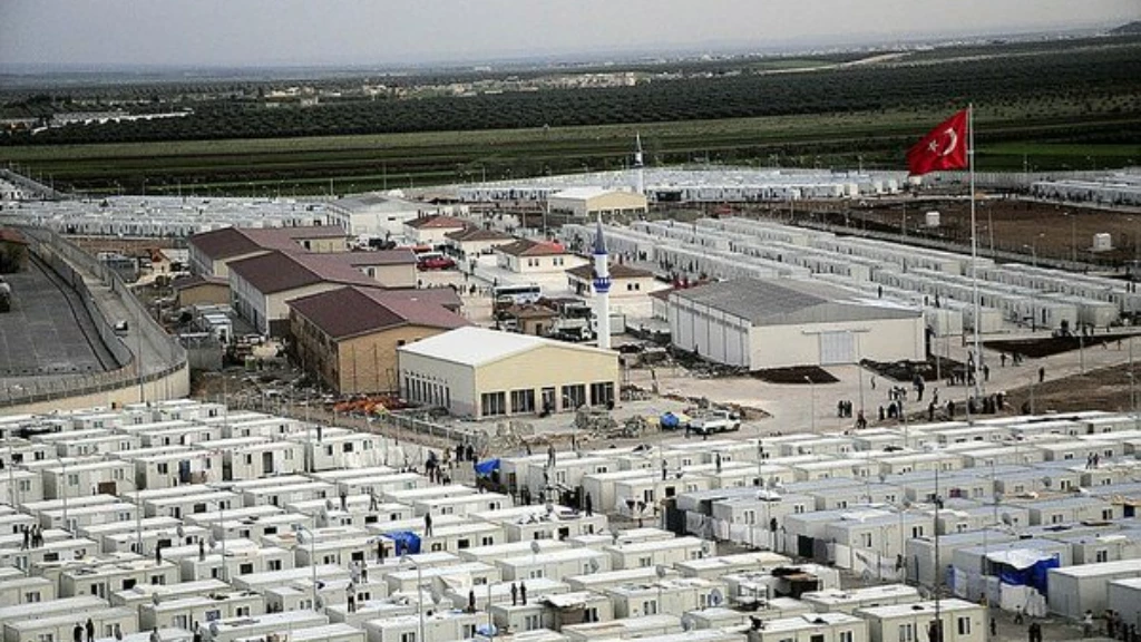 مشروع الوحدات السكنية في الشمال السوري لإعادة اللاجئين السوريين في تركيا إليها