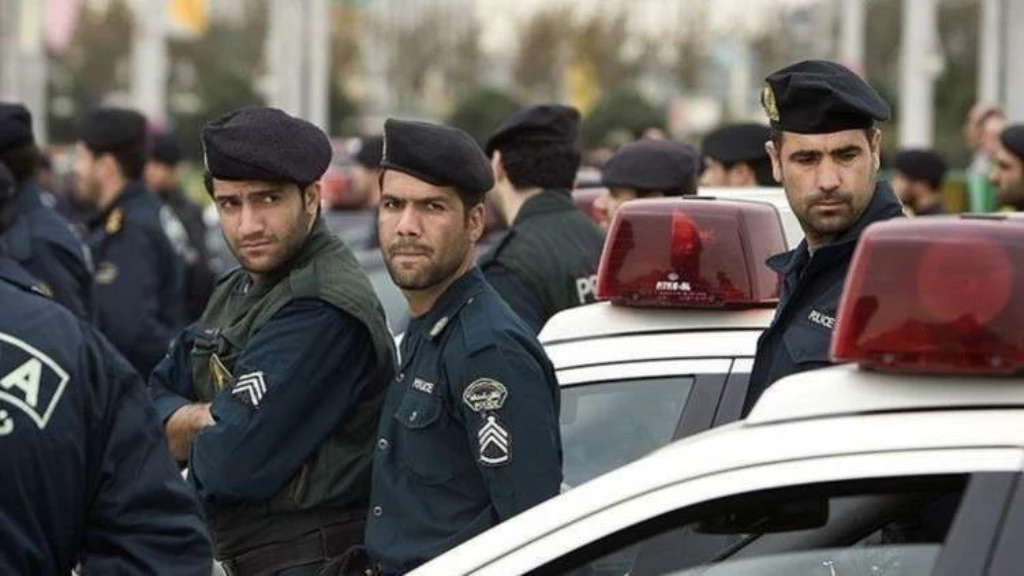 الثالث بأقل من أسبوع.. إيران تتلقى صفعة موجعة باغتيال ضابط جديد جنوب البلاد (صور)
