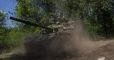 "صائد الدبابات".. مقاتل أوكراني يرعب الجيش الروسي ويفتك بعتاده (فيديو)