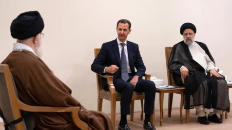 وزير خارجية إيران يهين حكومة أسد ويتعهد لدولة أوروبية باستعادة حقول نفط في سوريا