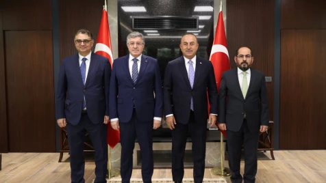 محللون يكشفون لأورينت أبعاد لقاء وزير خارجية تركيا تشاووش أوغلو مع المعارضة السورية
