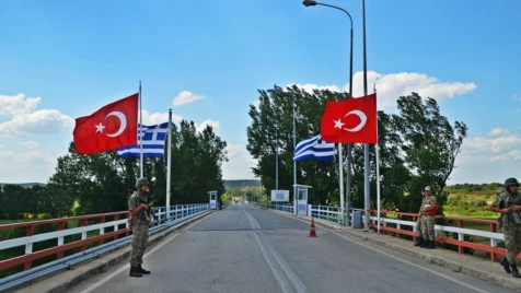 هل تنزلق تركيا واليونان إلى حرب واسعة؟ وما علاقة الغرب وروسيا بالتوتر الأخير؟