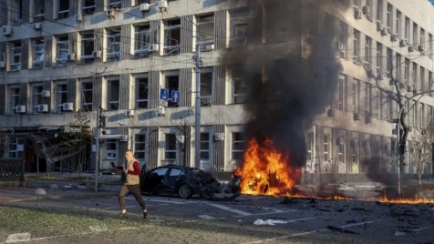 عشرات الضحايا بقصف "جنوني" على كييف.. وزيلينسكي: موسكو تريد مسحنا عن وجه الأرض (فيديو)