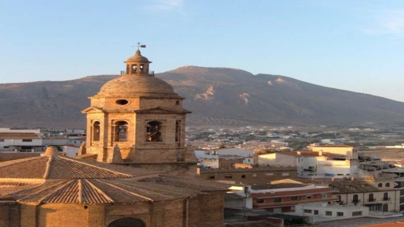 بلدة اسبانية تحتفل بمدينة (لوشة) تخليداً للثقافة العربية