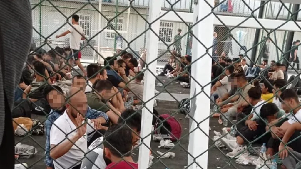 هيومن رايتس: تركيا غير آمنة للاجئين السوريين وتمارس طرداً وتعذيباً ممنهجاً