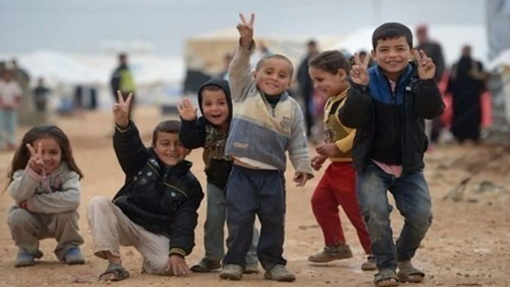 أردني يشيد باللاجئين السوريين ويروي موقفاً مؤثراً مع طفل صغير (فيديو)