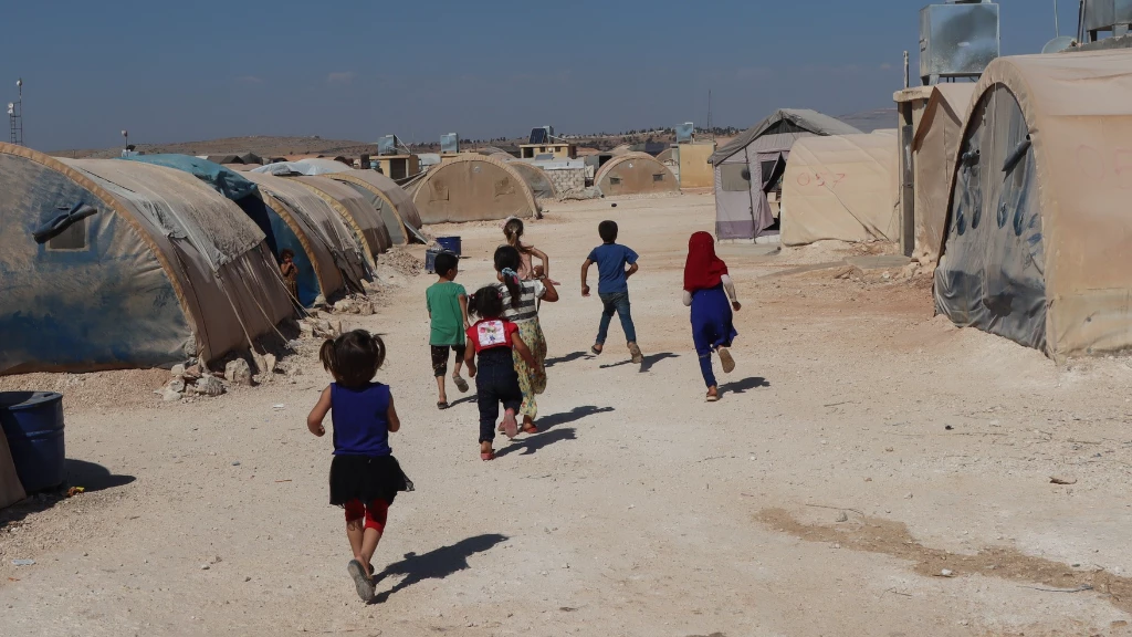 أطفال في مخيم للنازحين السوريين