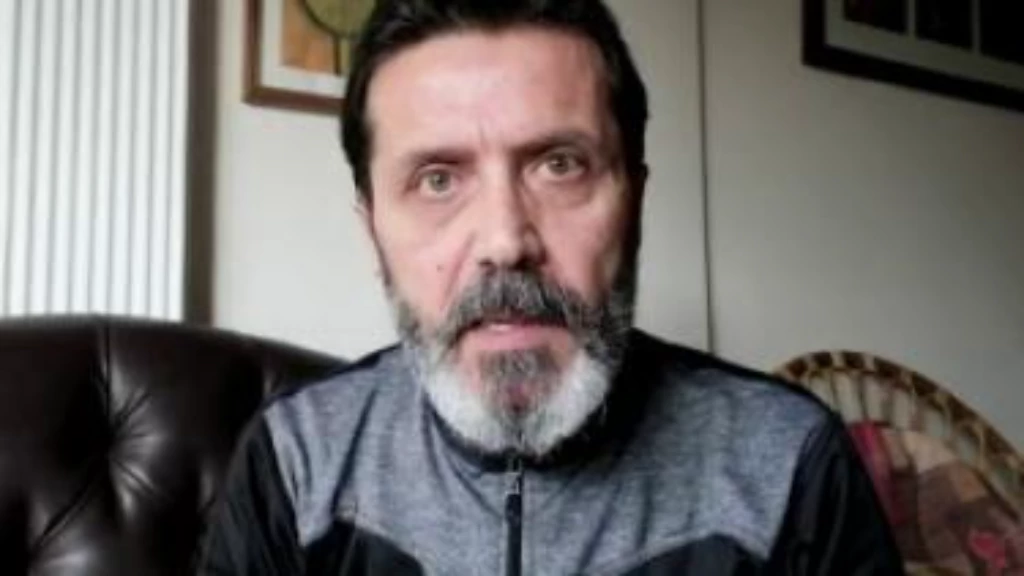 الممثل وضاح حلّوم يناشد بشار الأسد بكل مفردات "الذل" ويحذف الفيديو (فيديو)