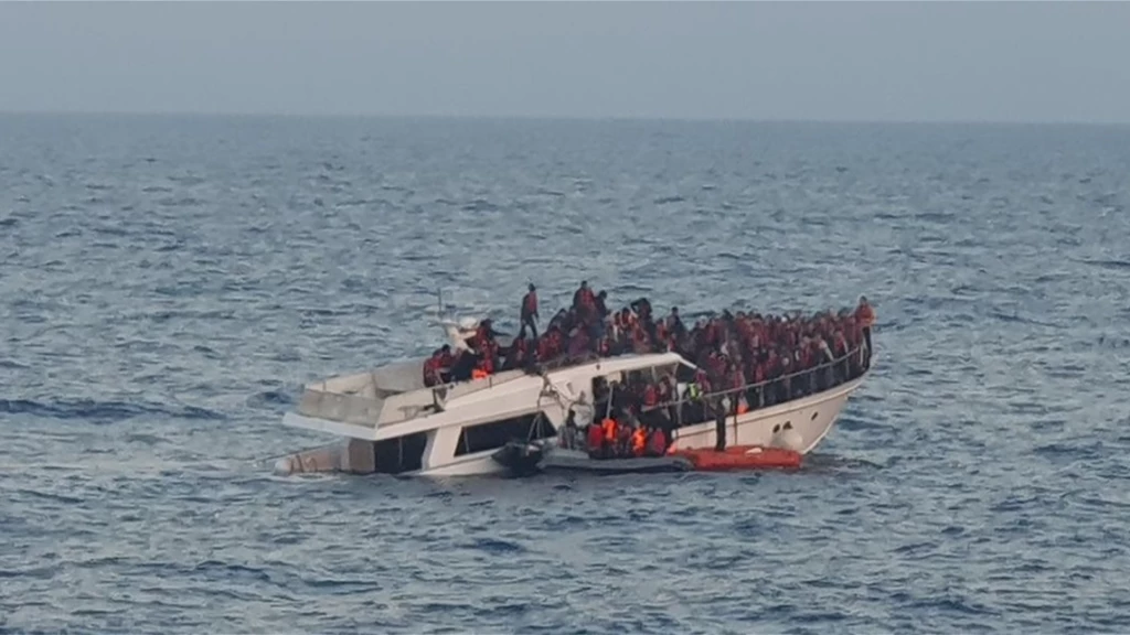 ضحايا إثر غرق قارب على متنه قرابة 200 مهاجر سوري شمال لبنان (فيديو)