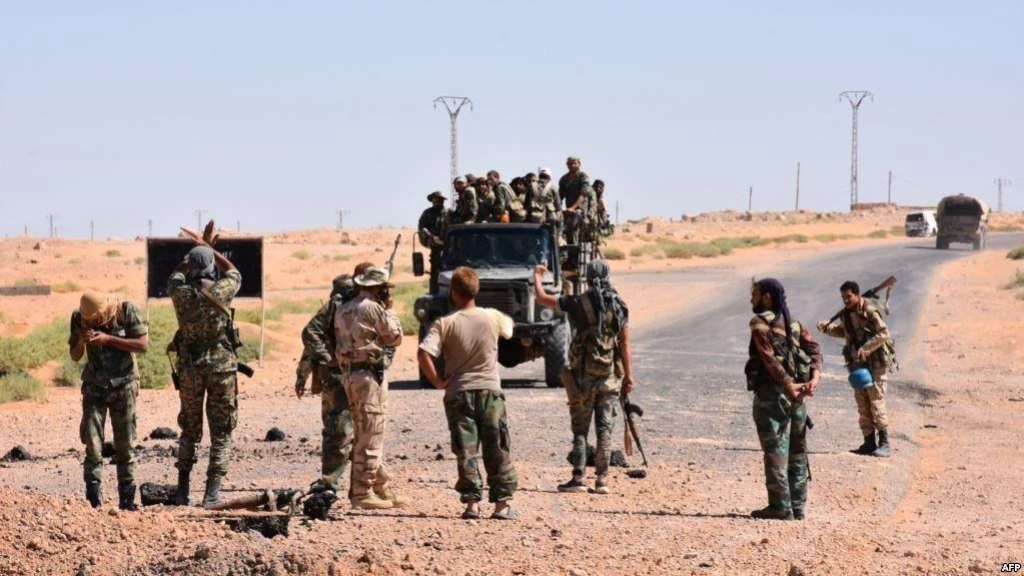 ضابط منشق يكشف لأورينت أسماء 3 من قادة داعش الكبار هرّبهم النظام من أرض المعركة