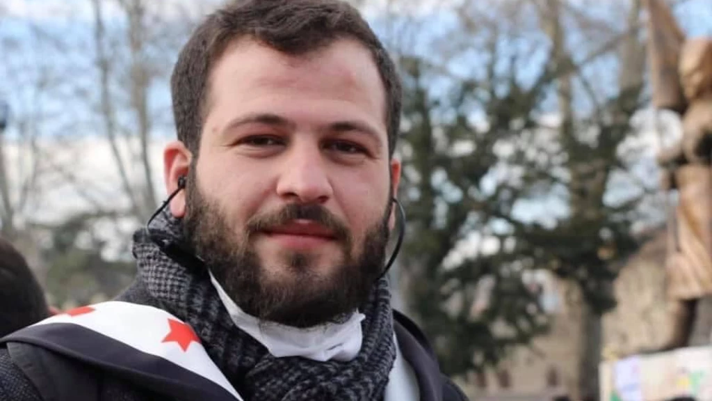 فيديو مؤثر للإعلامي أيمن السعيد تحت الأنقاض: مات لكنه أنقذ طفلاً صغيراً