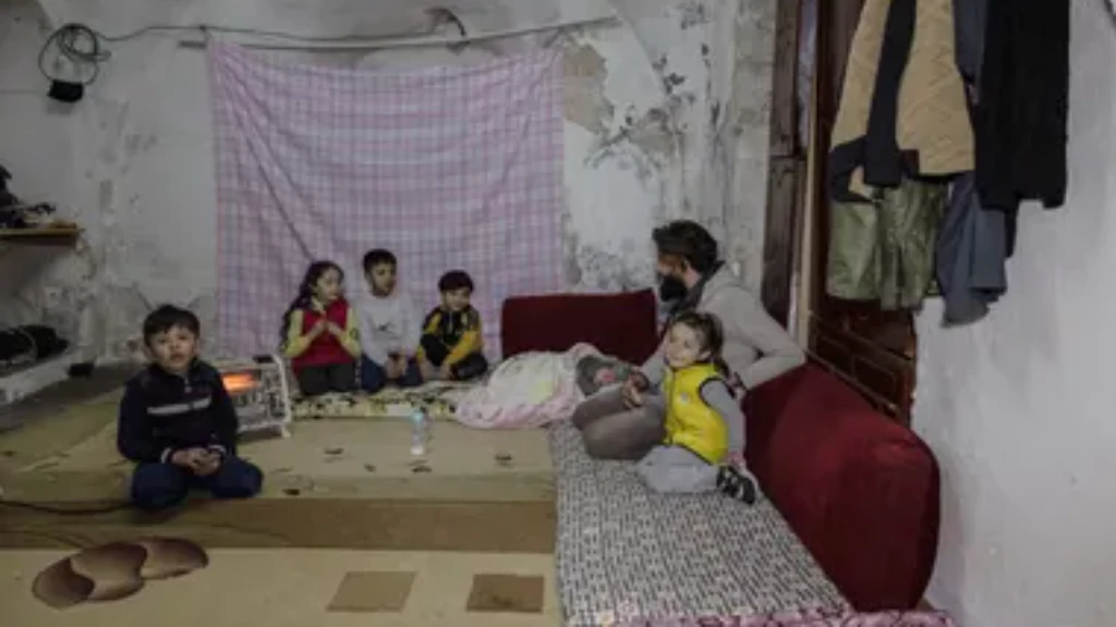 بعد كارثة الزلزال.. ولاية تركية تتحول لقبلة للاجئين السوريين لسببين