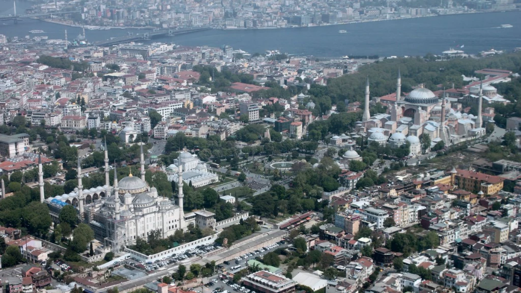 الأخطر في القسم الأوروبي.. عالم تركي: 5 بلديات متينة أمام الزلازل في إسطنبول و8 هشّة