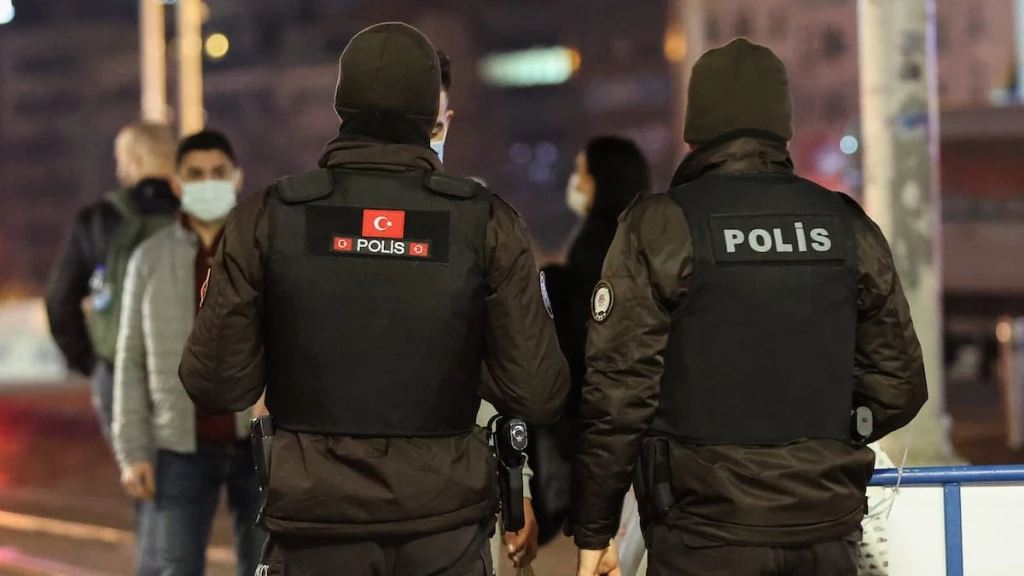 القبض على 4 سوريين بأكبر عملية تهريب ألماس في تركيا (صور)