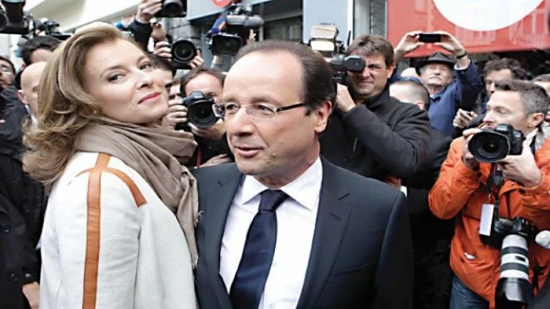 فضيحة: عشيقة الرئيس الفرنسي (هولاند) تكشف أسرار خيانته