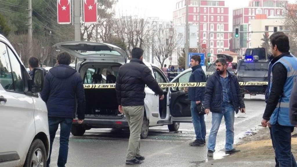 تفاصيل إصابة 3 لاجئين سوريين بإطلاق نار في أحد أحياء إسطنبول (فيديو)