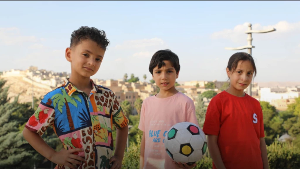 3 أطفال سوريين في نهائي دوري أبطال أوروبا (فيديو)