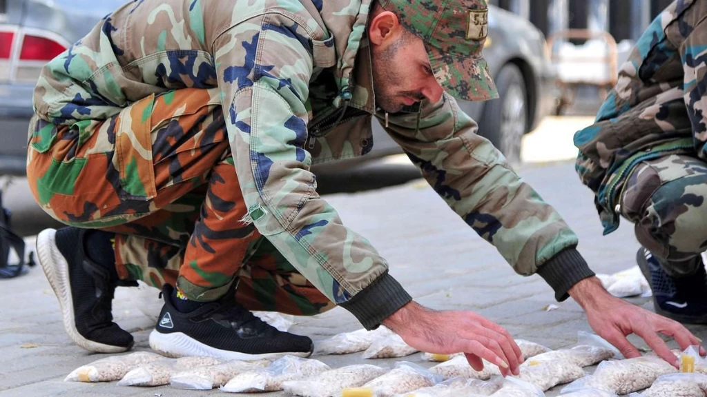 موقع محلي: 3 جهات و 6 أسماء تدير عمليات تهريب المخدرات بين سوريا ولبنان