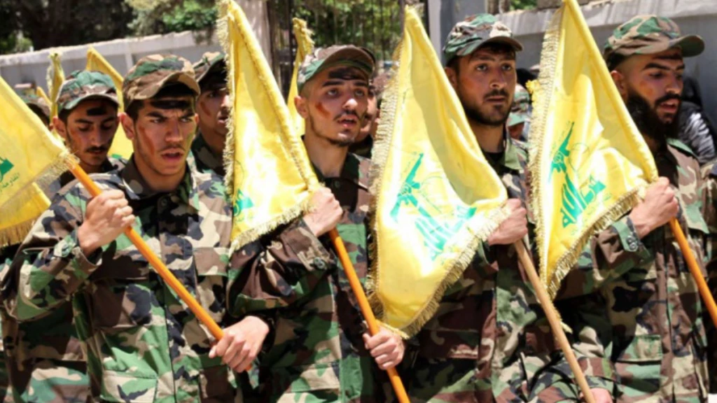 "حزب الله" يحرج ميليشيا أسد ويجند الموالين غرب حماة برواتب مليونية