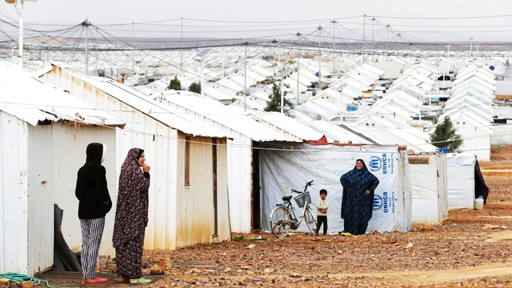 تخفيض ثلث المساعدات الشهرية للاجئين السوريين في الأردن ومسؤول أممي يحذّر من 4 مخاطر
