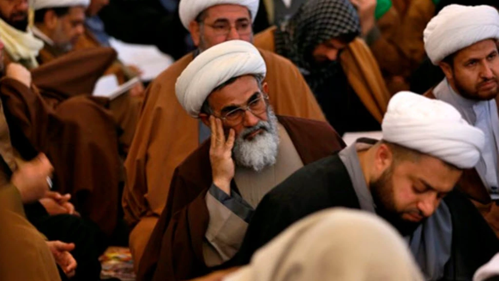 تقرير يكشف فضائح جنسية لميليشيا الباسيج وأئمة الدين في إيران (فيديو)