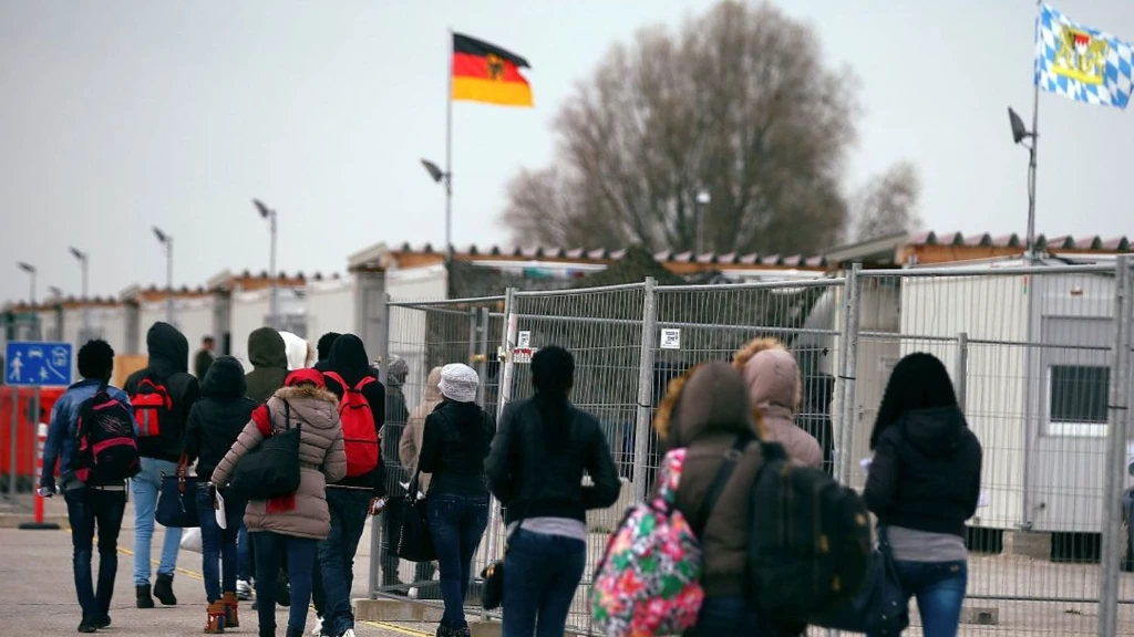 المستشار الألماني يتحدث عن خطة لوقف الهجرة ويهدد بإجراءات قاسية