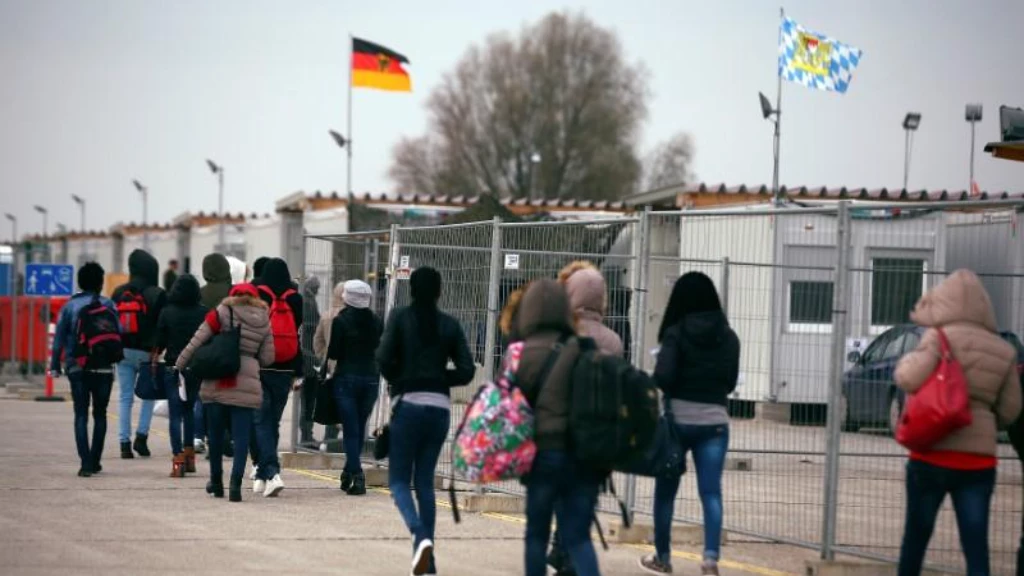مسؤولة ألمانية: بوتين يقود أكبر عصابة لإغراقنا باللاجئين