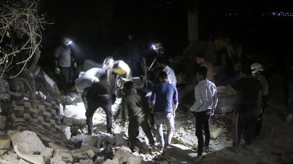 9 غارات روسية على إدلب خلال ساعات ومقتل شابين برصاص حاجز أمني في درعا