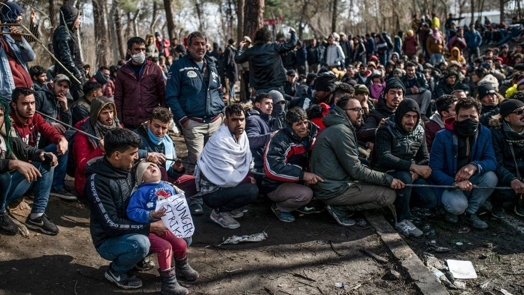 منظمة دولية توثق انتهاكات وممارسات عنيفة بحق المهاجرين في اليونان