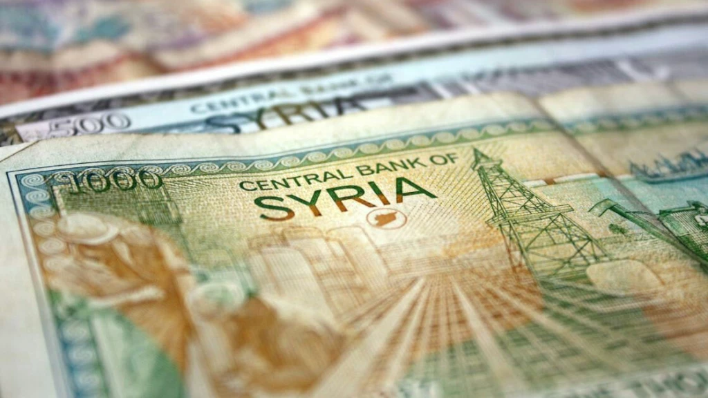 أسعار صرف الليرة السورية والتركية واللبنانية مقابل العملات الأجنبية 5/11/2023