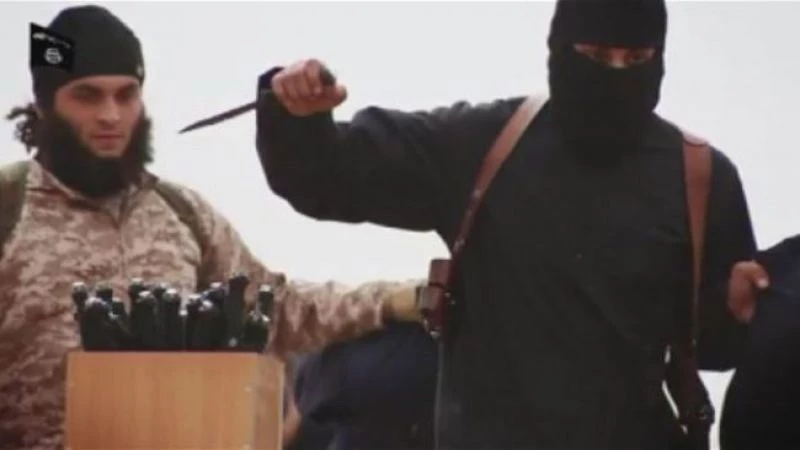 البغدادي يأمر بوقف تصوير عمليات الذبح في إصدارت تنظيم الدولة