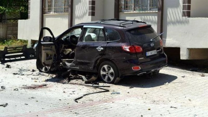 تفجير عبوة لاصقة بسيارة قيادي في الجيش الحر بتركيا 