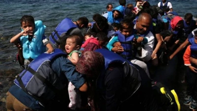 غرق 34 لاجئ أغلبهم أطفال..أوروبا تجيز استخدام القوة ضد &quot;المهربين&quot;
