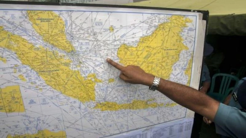 البدء بكشف لغز الطائرة الماليزية المفقودة