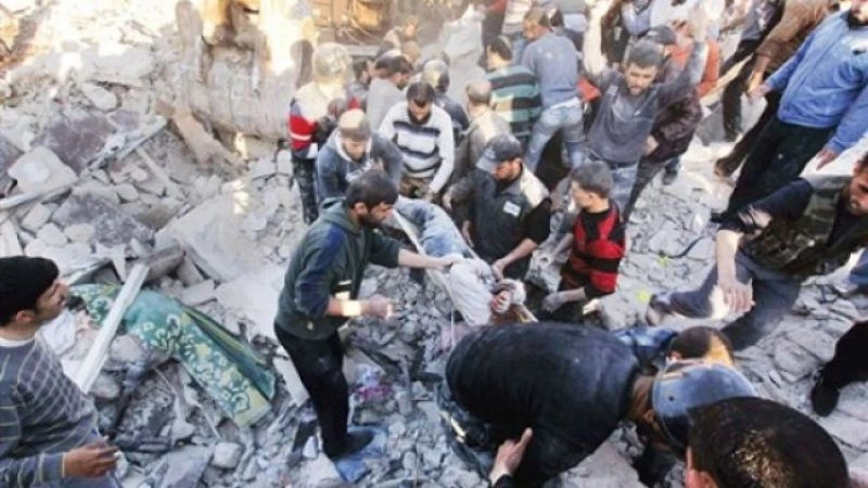 استشهاد عائلة كاملة في قصف جوي على إدلب