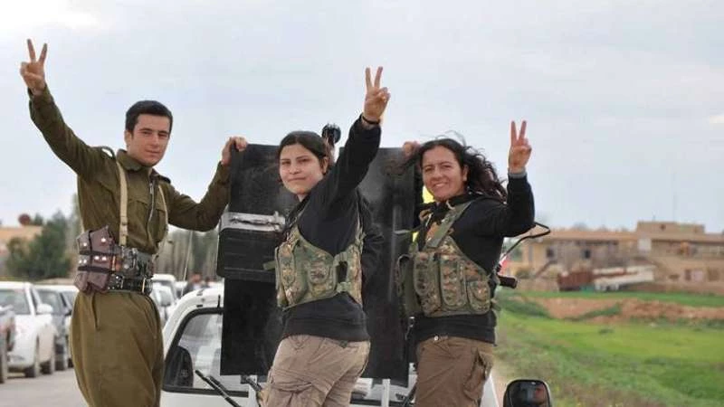 وحدات الحماية الكردية تسيطر على بئر نفط من داعش بدعم أمريكي