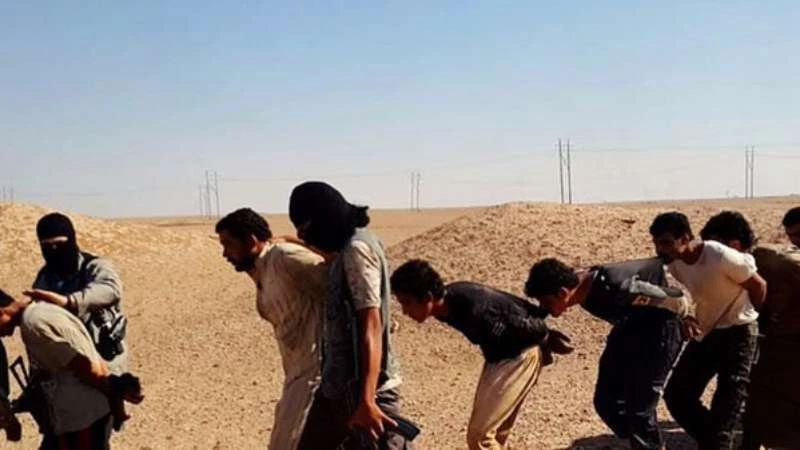 "داعش" يعدم شاباً من عشيرة الشعيطات بتهمة التواصل مع "جبهة النصرة"