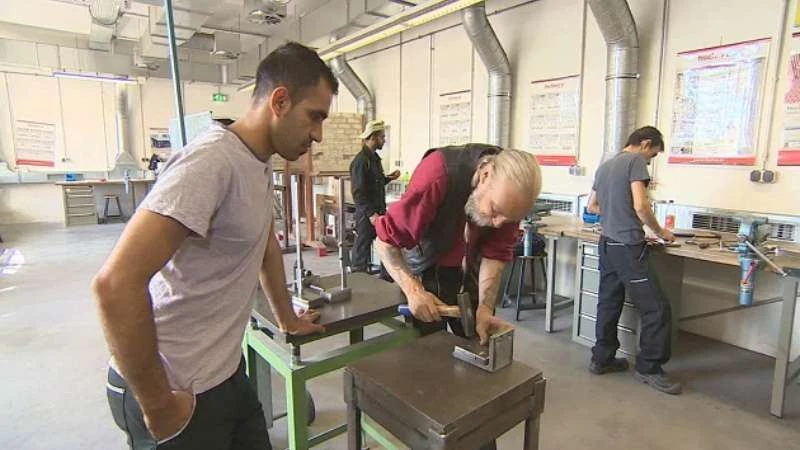اللاجئون يسهمون في انخفاض معدل البطالة في ألمانيا 