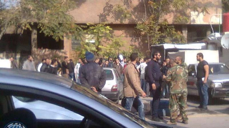 بينهم أطباء وطلاب وموظفون .. نظام الأسد جنّد قسرياً 1217 شاباًَ