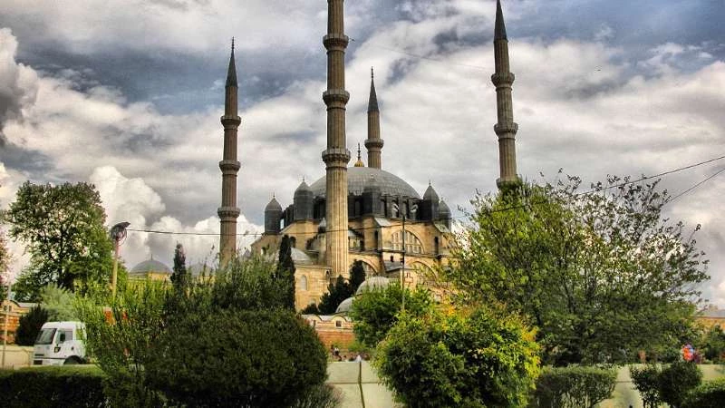 بالصور.. تعرّف على أجمل المساجد في تركيا
