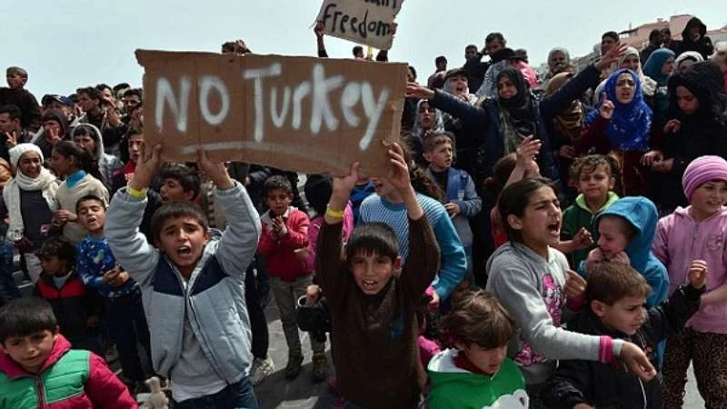احتجاجات في اليونان مع بدء ترحيل اللاجئين إلى تركيا