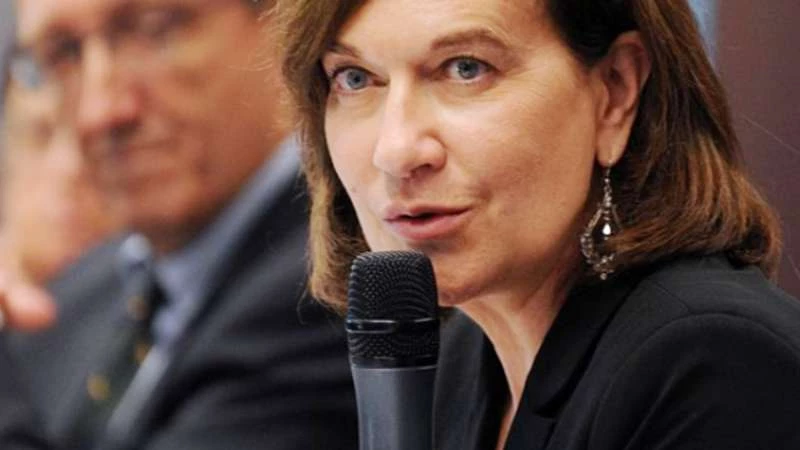وزيرة حقوق المرأة في فرنسا تصف المحجبات بالعبيد!