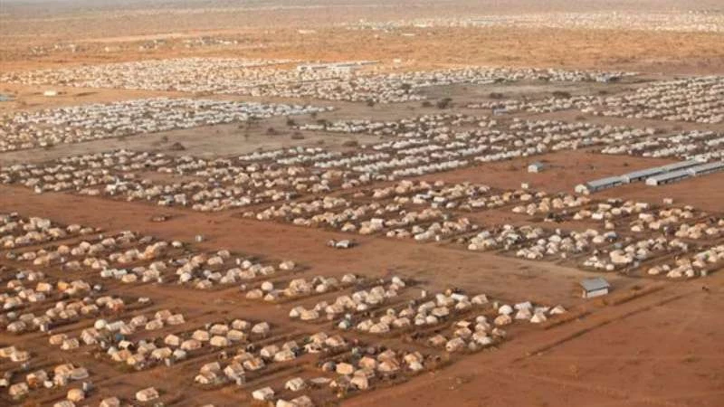  بالصور .. تعرف على أضخم مخيم للاجئين في العالم
