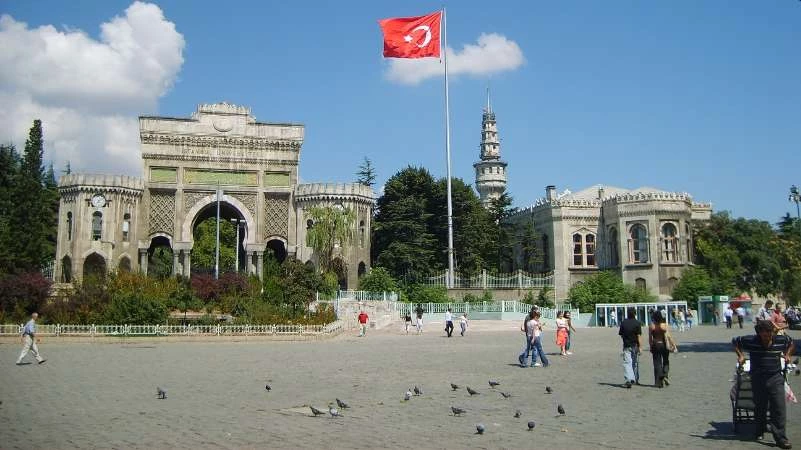 ما هي شروط المنح المالية التي تقدمها الجامعات التركية للطلاب السوريين؟