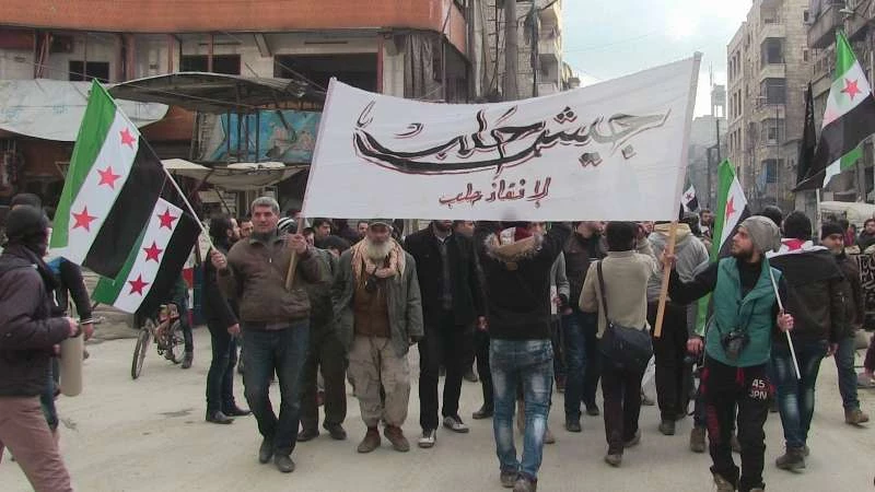 مبادرة "جيش حلب" تخرج في مظاهرات للضغط على الفصائل