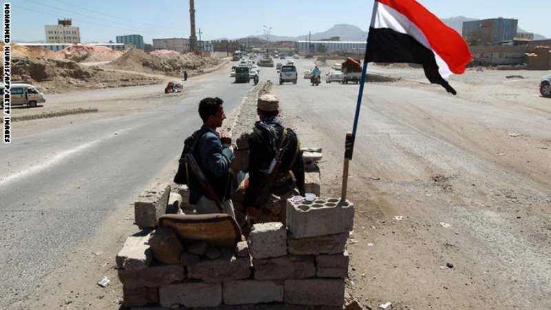 اليمن.. قتلى من القوات الحكومية واغتيال مسؤول أمني قبيل بدء الهدنة 