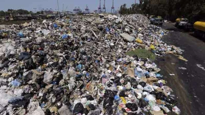 بعد 7 أشهر على أزمة النفايات ..الحكومة اللبنانية تقر خطة لحلها